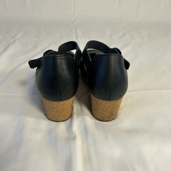 Birkenstock Papillio Mary Wedge Sandals, size 39. - Picture 8 of 10